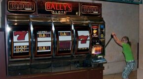 Τα μεγαλύτερα φρουτάκια του κόσμου μέσα από φωτογραφίες